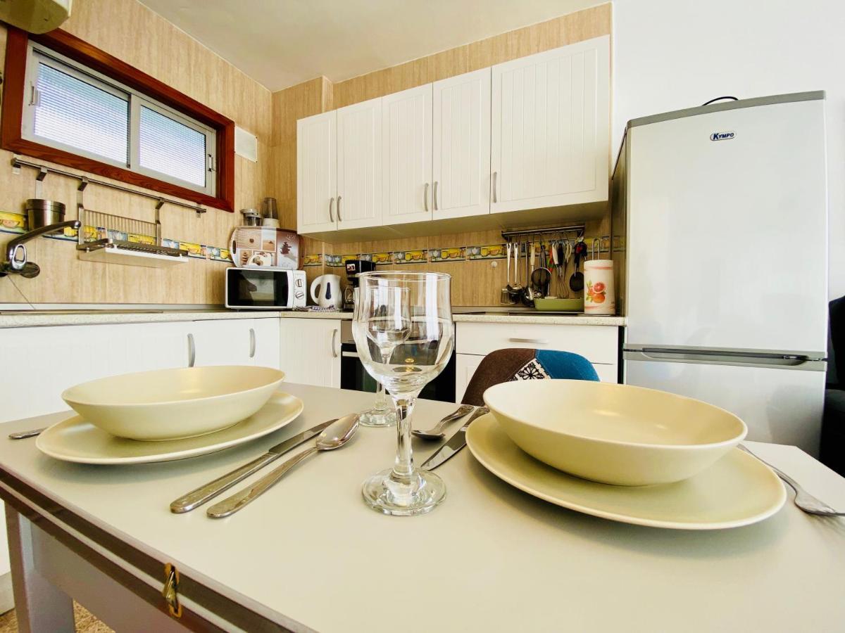 Orange And White Apartment In Yumbo San Bartolomé Eksteriør bilde