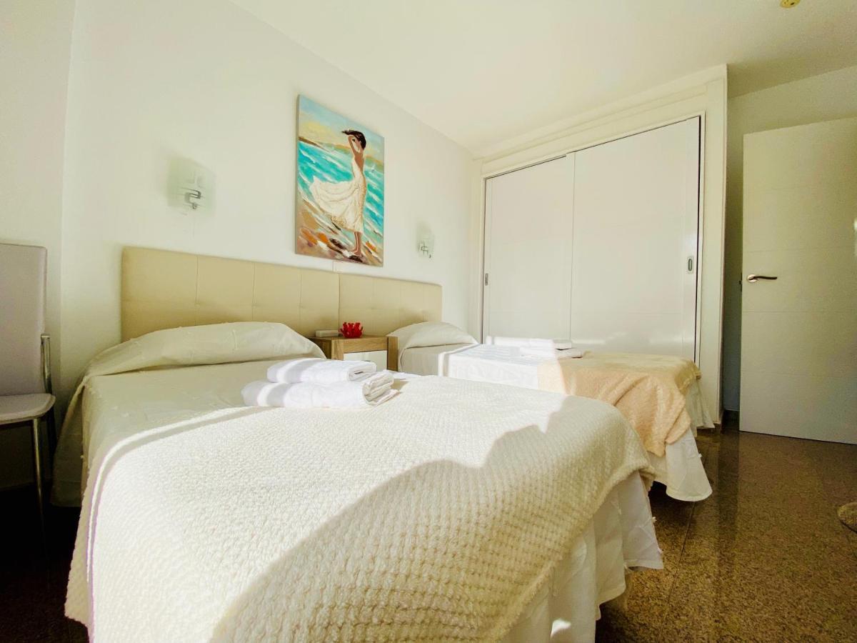 Orange And White Apartment In Yumbo San Bartolomé Eksteriør bilde