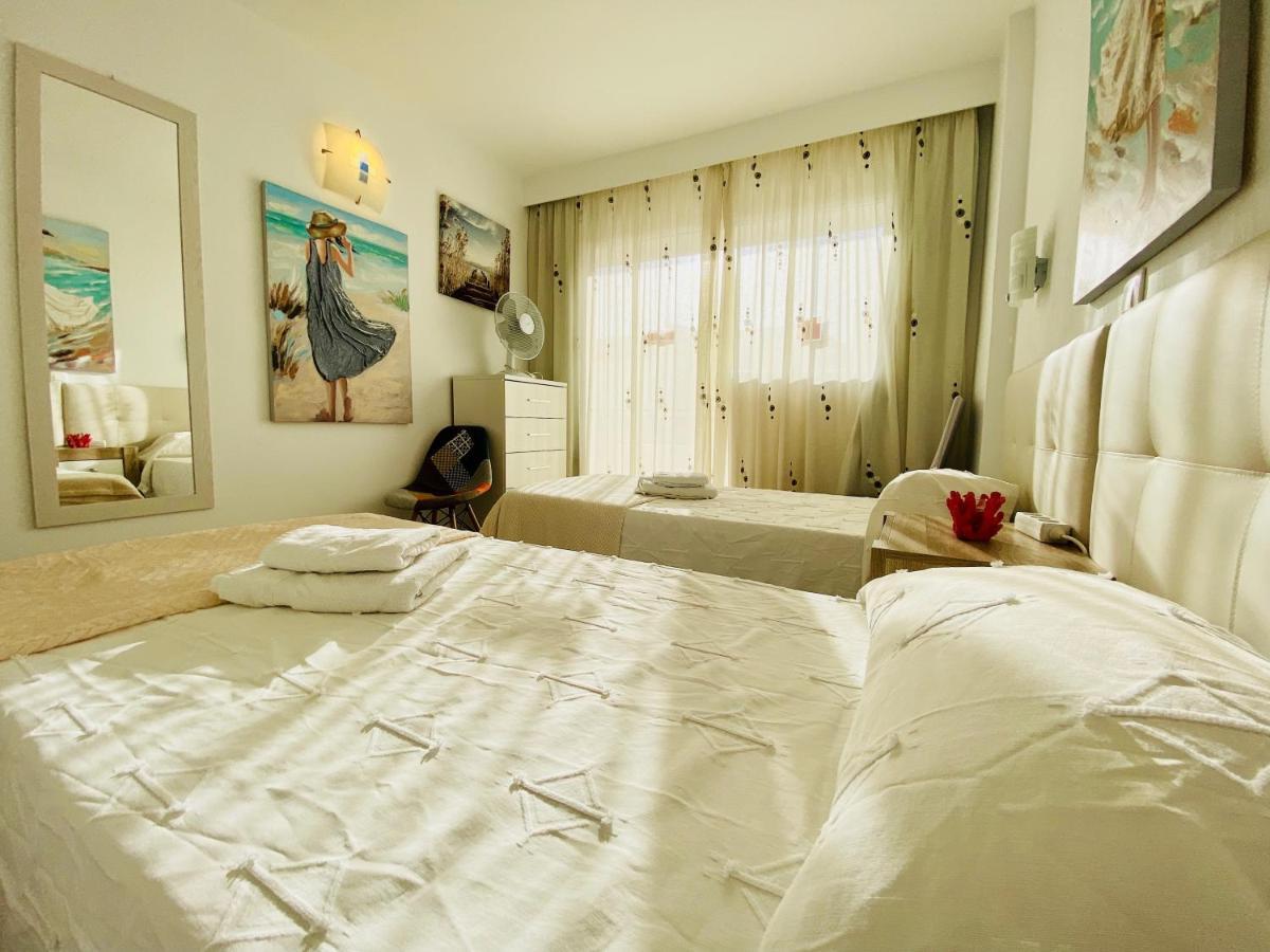 Orange And White Apartment In Yumbo San Bartolomé Eksteriør bilde