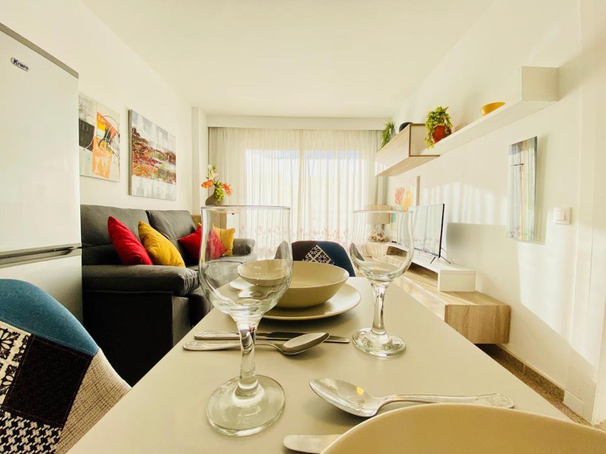 Orange And White Apartment In Yumbo San Bartolomé Eksteriør bilde