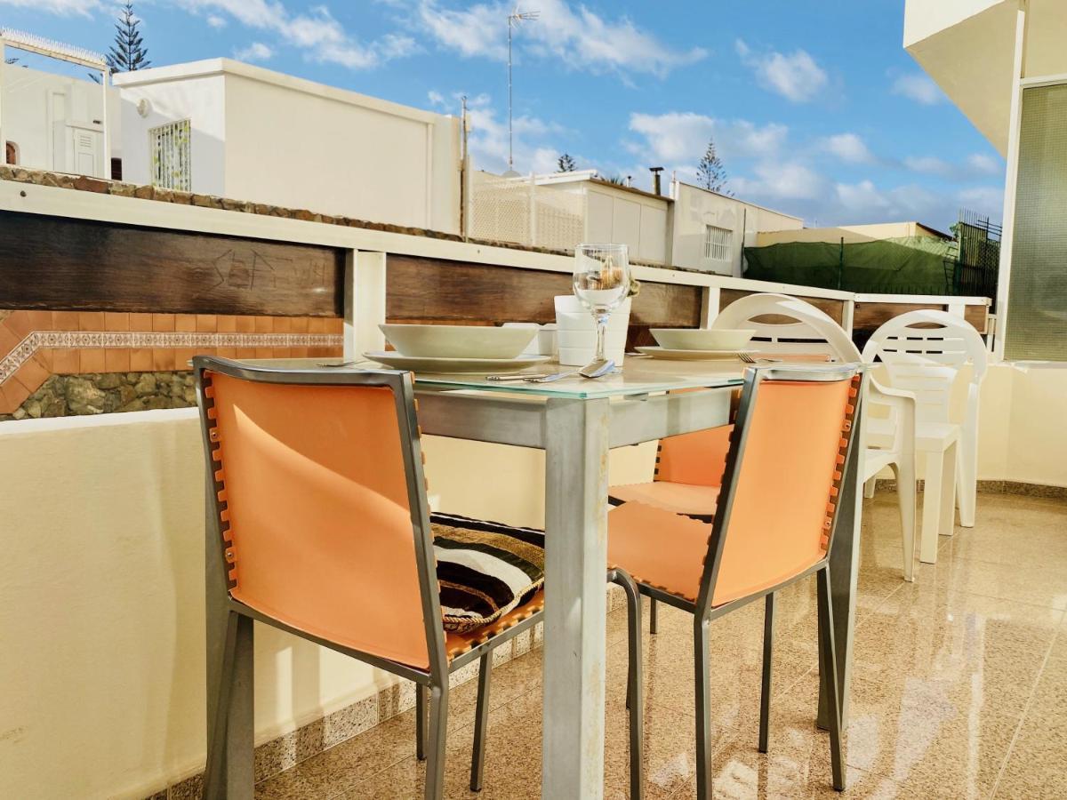 Orange And White Apartment In Yumbo San Bartolomé Eksteriør bilde